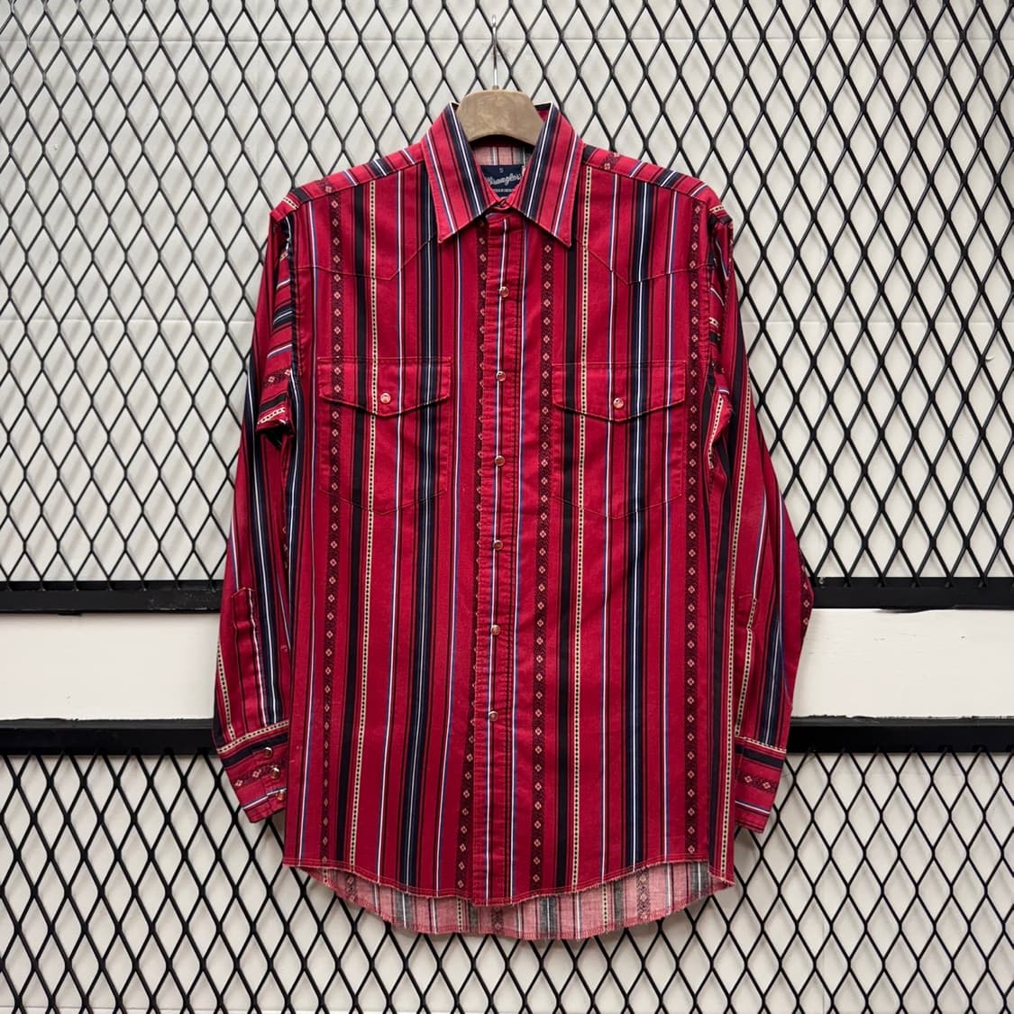 랭글러 웨스턴 셔츠 스트라이프 패턴 투포켓 포인트 레드 상품이미지1