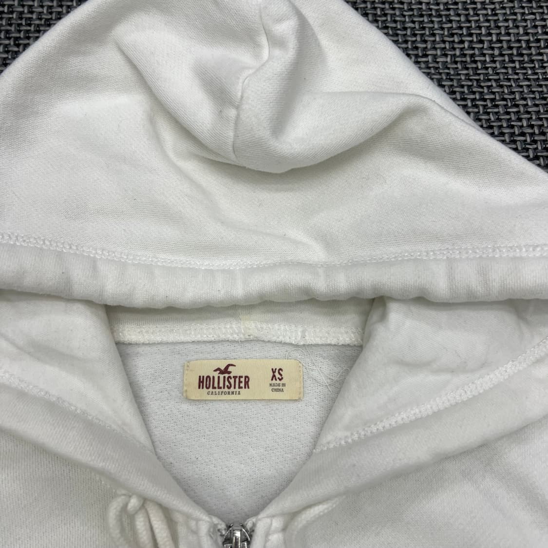 착샷O 홀리스터 화이트버건디 후드집업 상품이미지2