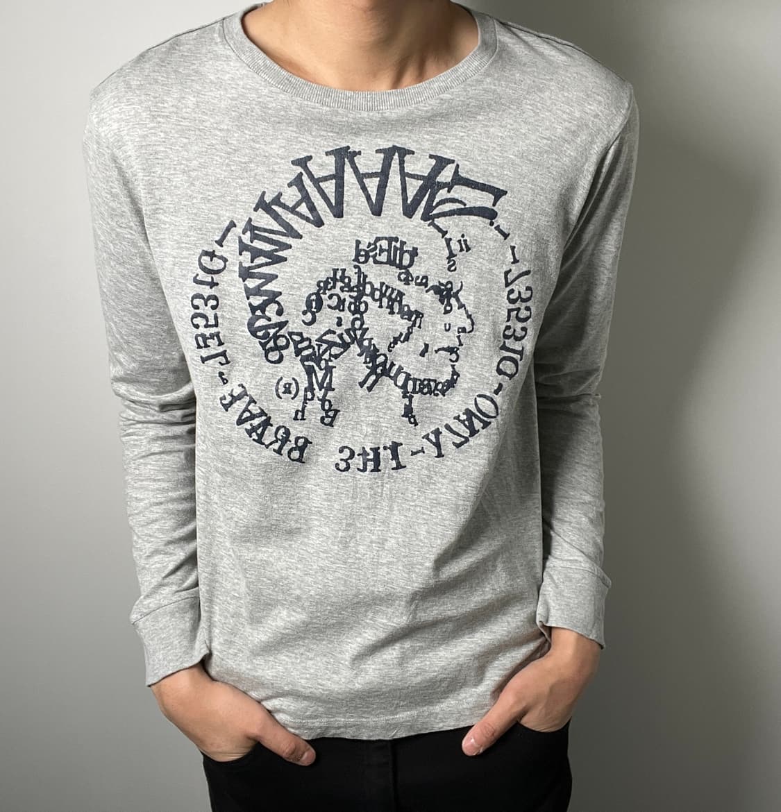Diesel 디젤 그레이 긴팔 티셔츠 S 상품이미지1