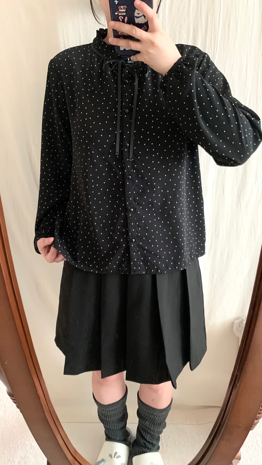 COLZA 프릴넥 리본 도트 블라우스 상품이미지4