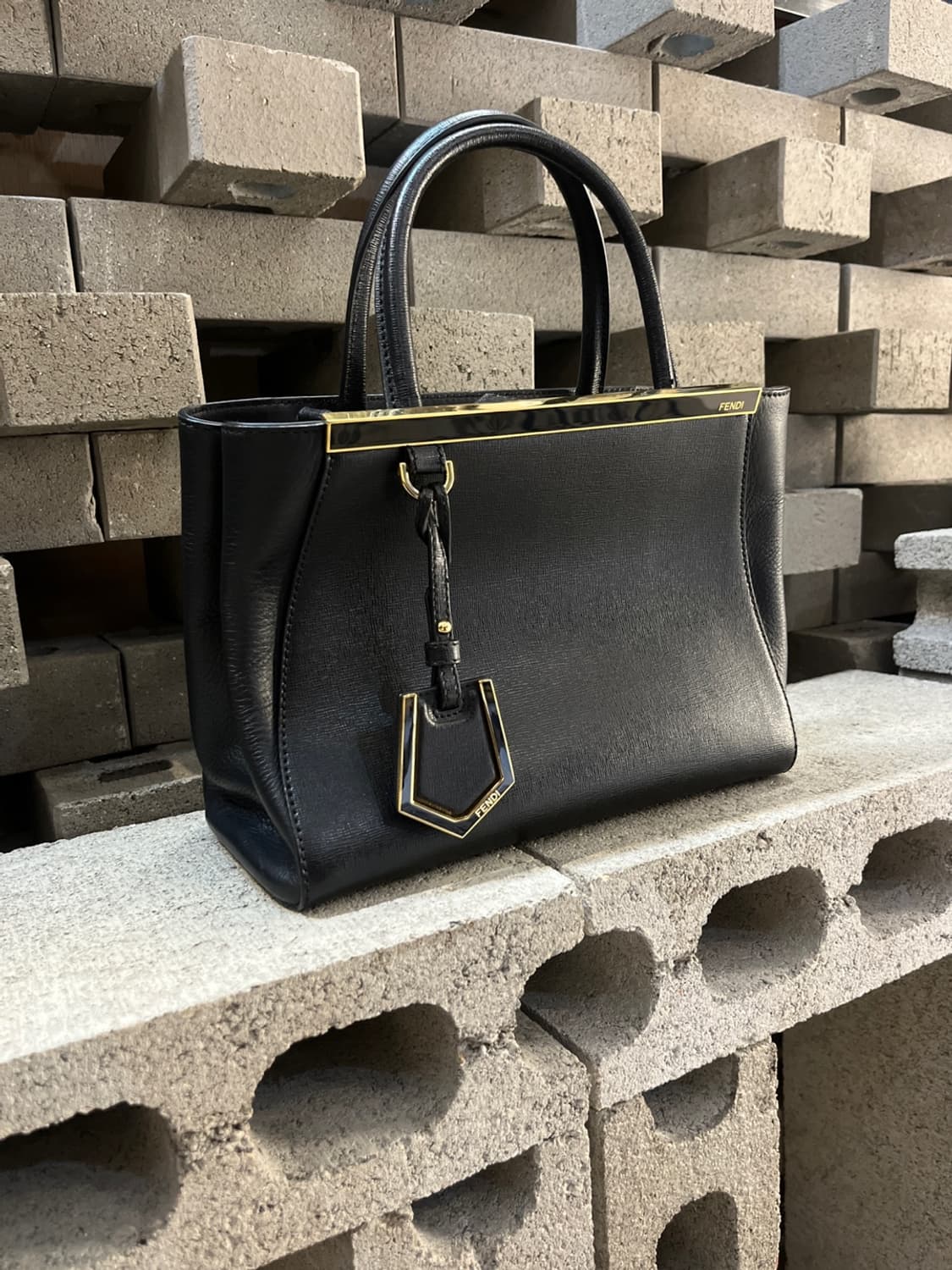 펜디 투쥬르 레더 미니 토트 백 상품이미지2