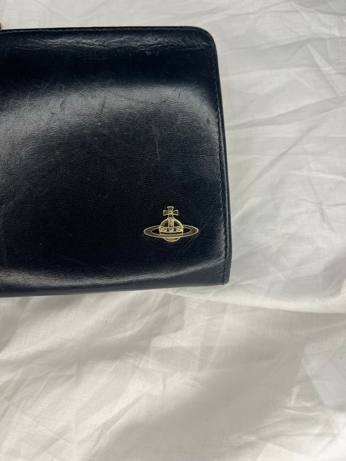 비비안웨스트우드 오브 프레임 키스락 장지갑 상품이미지1