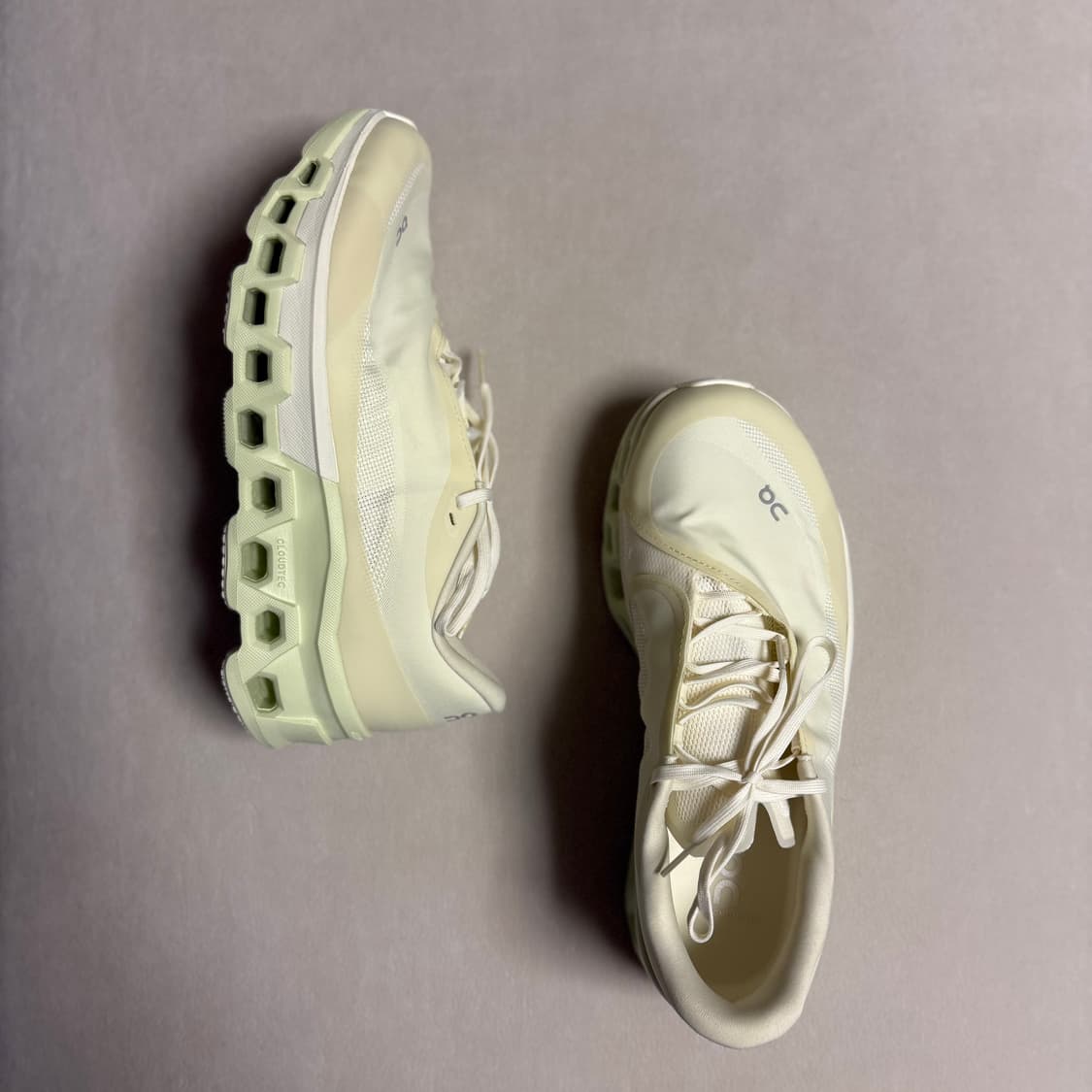 새상품 온러닝 파프(paf) 클라우드 몬스터 시들링 화이트 W280 상품이미지3