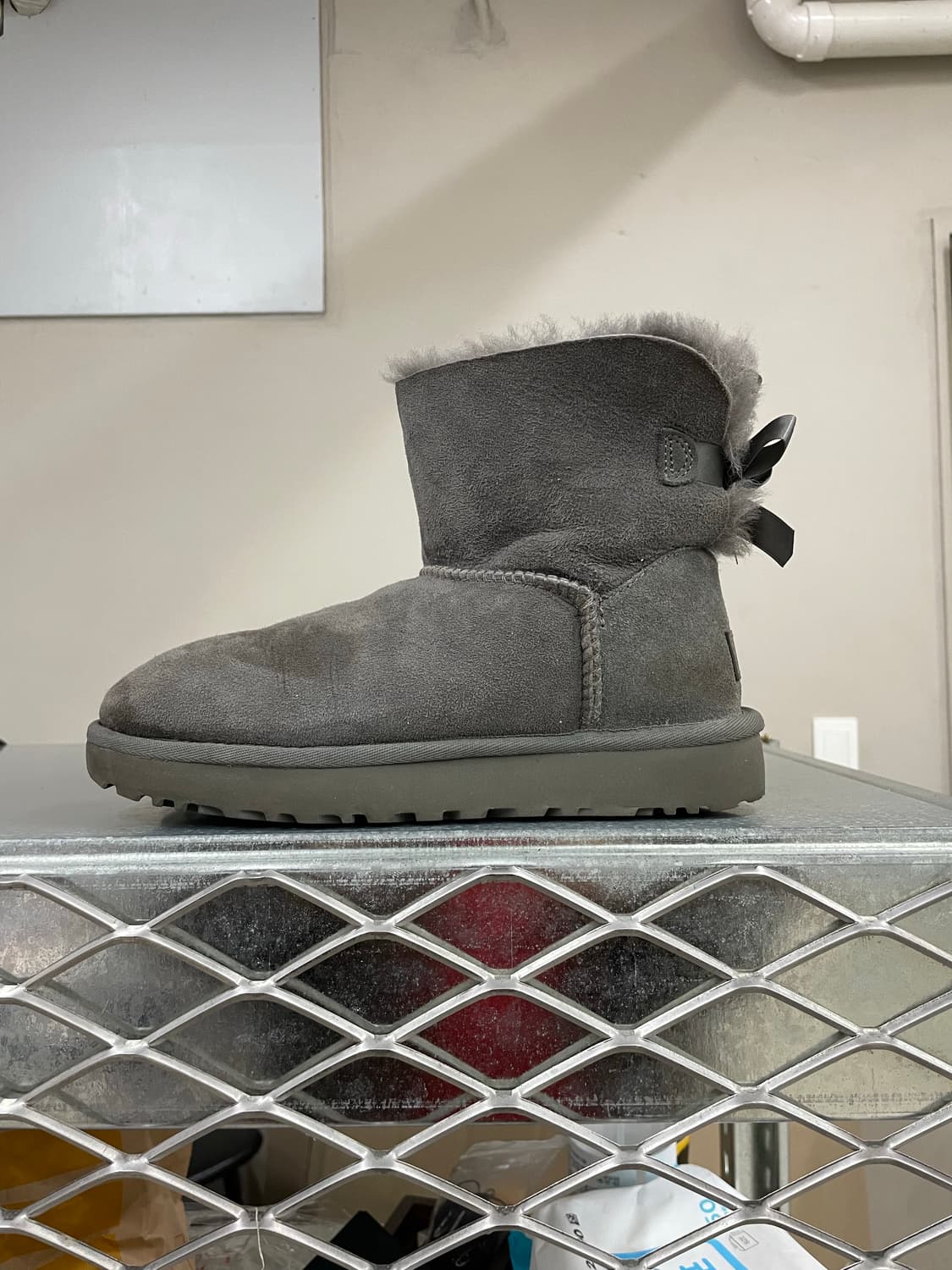 어그 미니 베일리 보우 II 230 상품이미지1