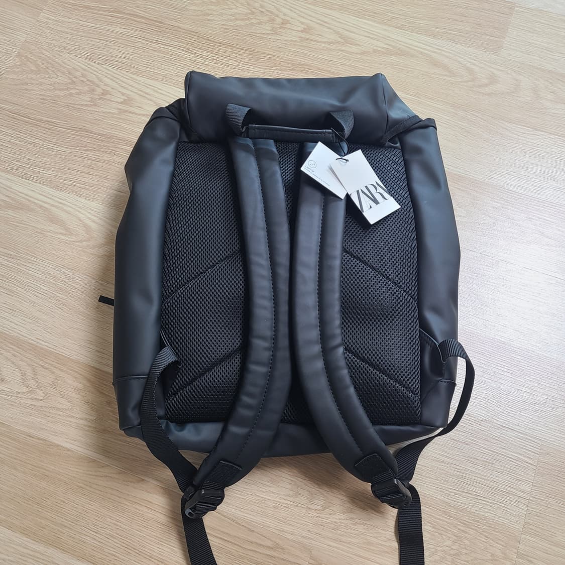 (새상품) 자라 익스플로러 백팩 블랙 가방 상품이미지4