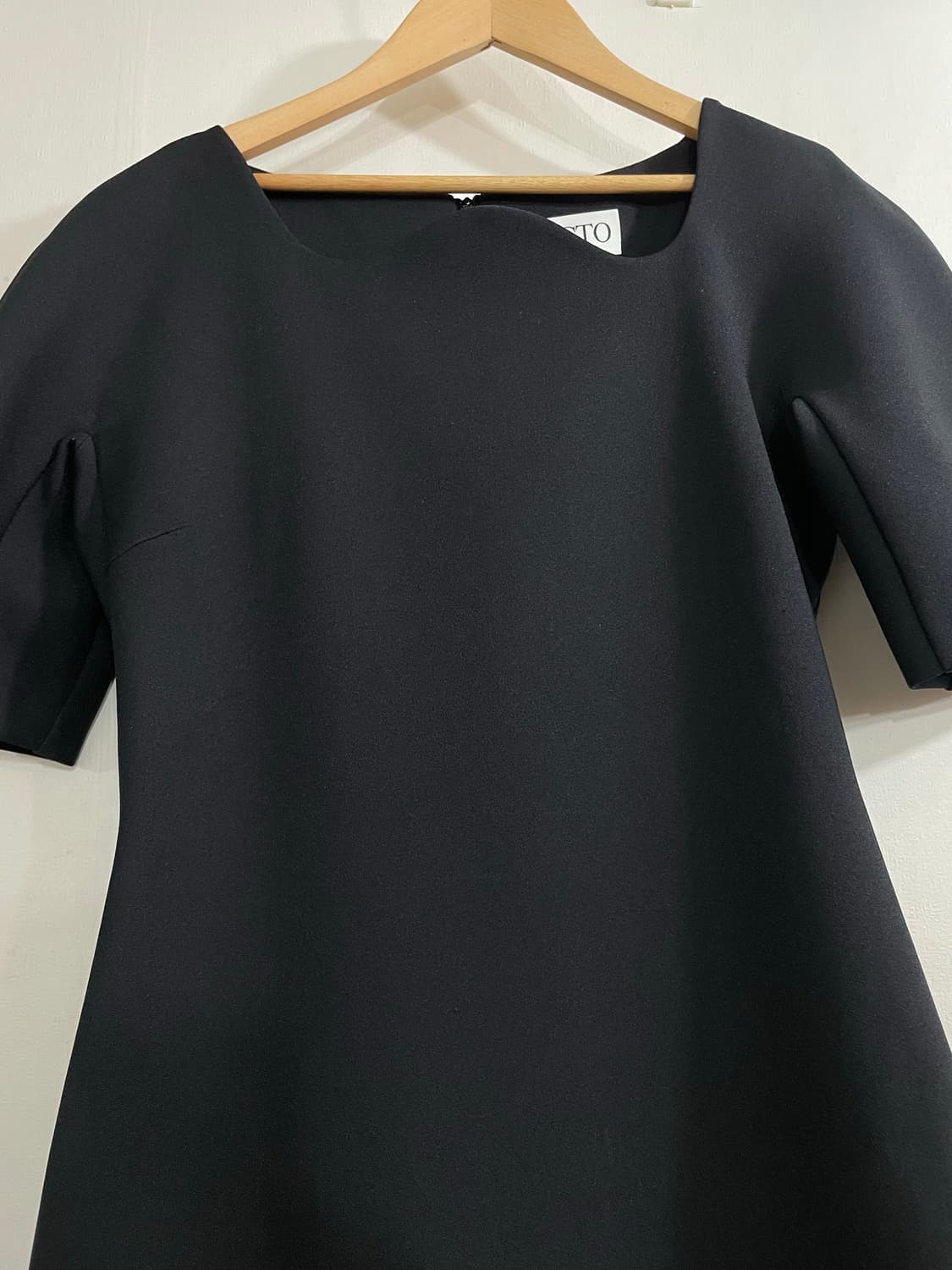 렉토 RECTO 시그니처 물결 원피스 블랙 상품이미지3