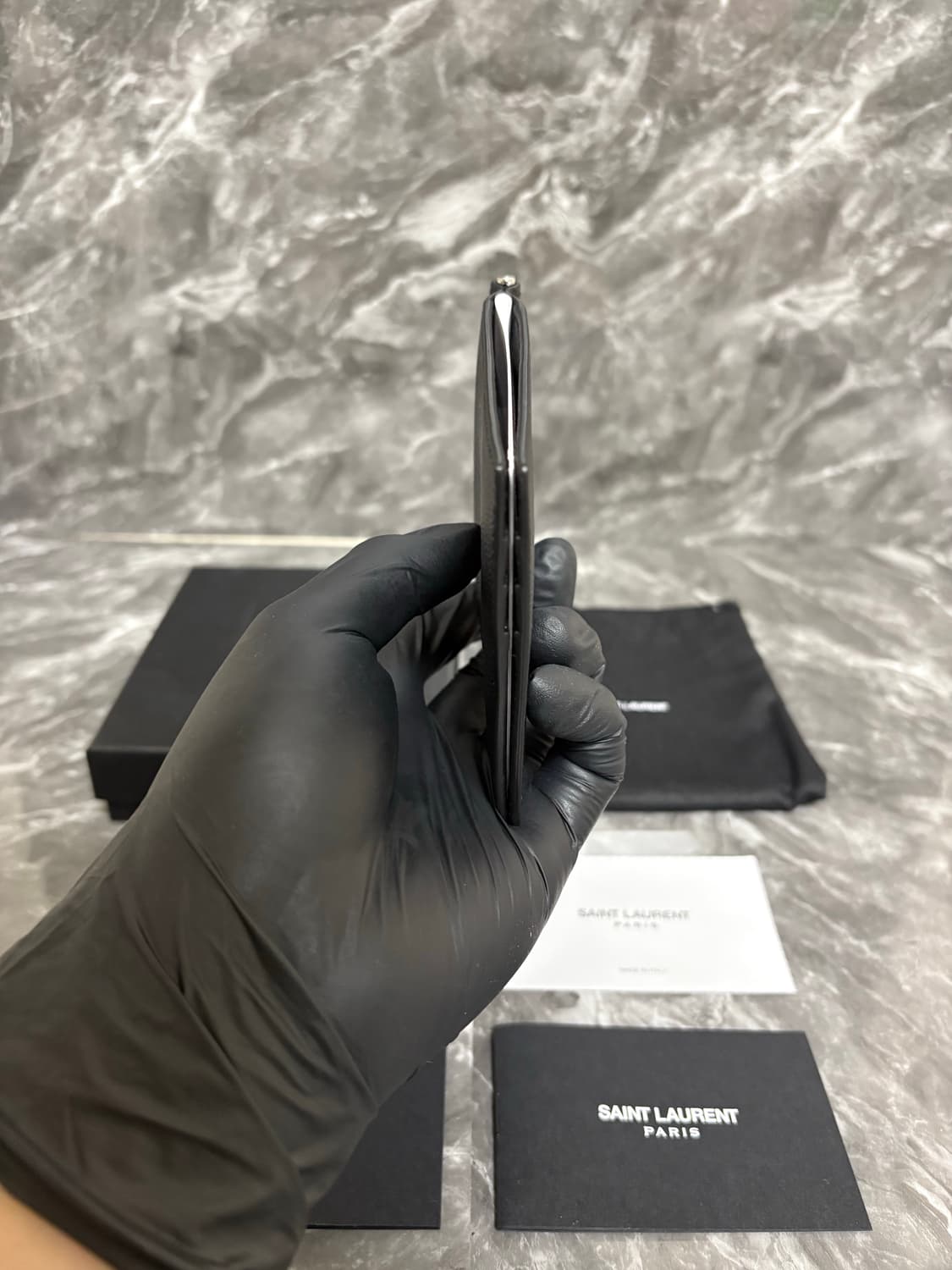 [새상품] 입생로랑 머니클립 레더 반지갑 상품이미지4