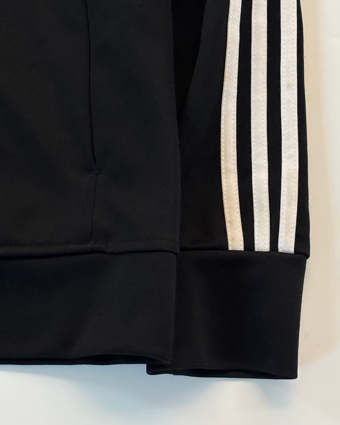 Adidas 아디다스 블랙컬러 유로파 트랙탑 상품이미지3