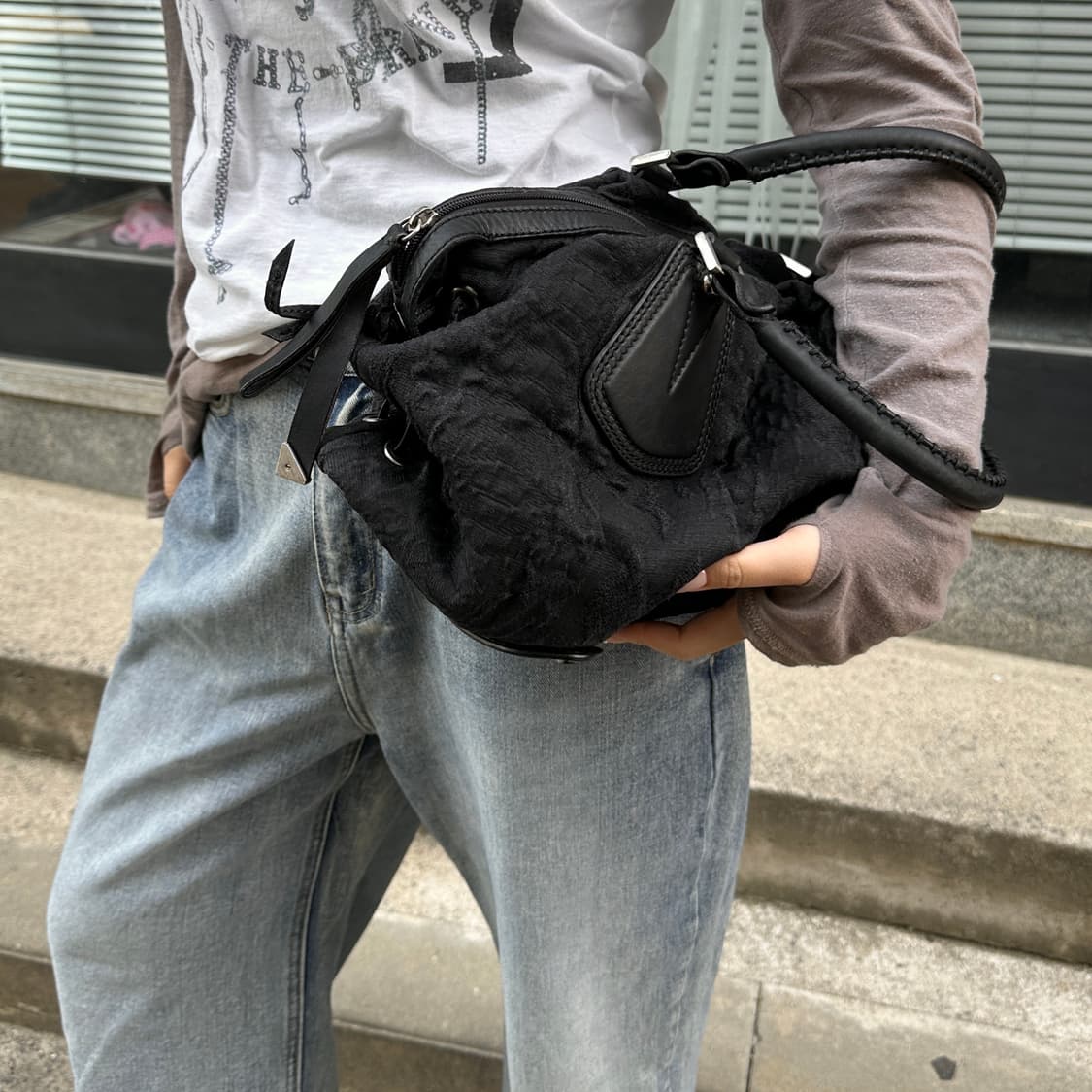 00s 프란체스코 비아시아 가죽 디테일 백 상품이미지6