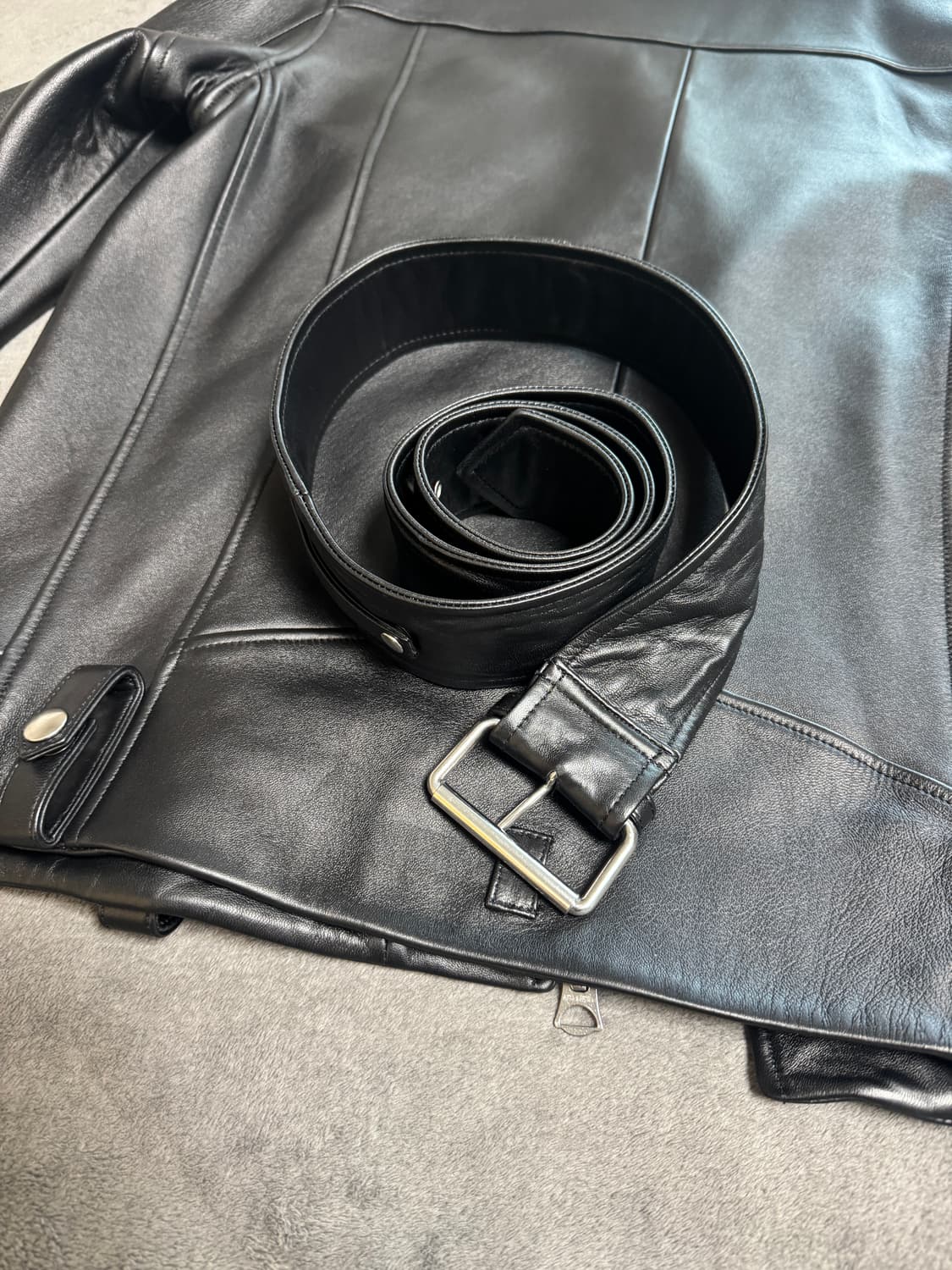 아크네 네이트 라이더 자켓 50사이즈 판매합니다. 상품이미지6