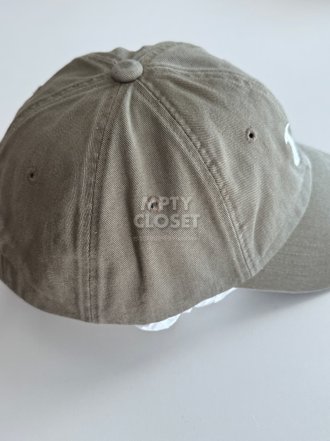 언어펙티드 워시드 자수 로고 볼캡 카키 상품이미지4