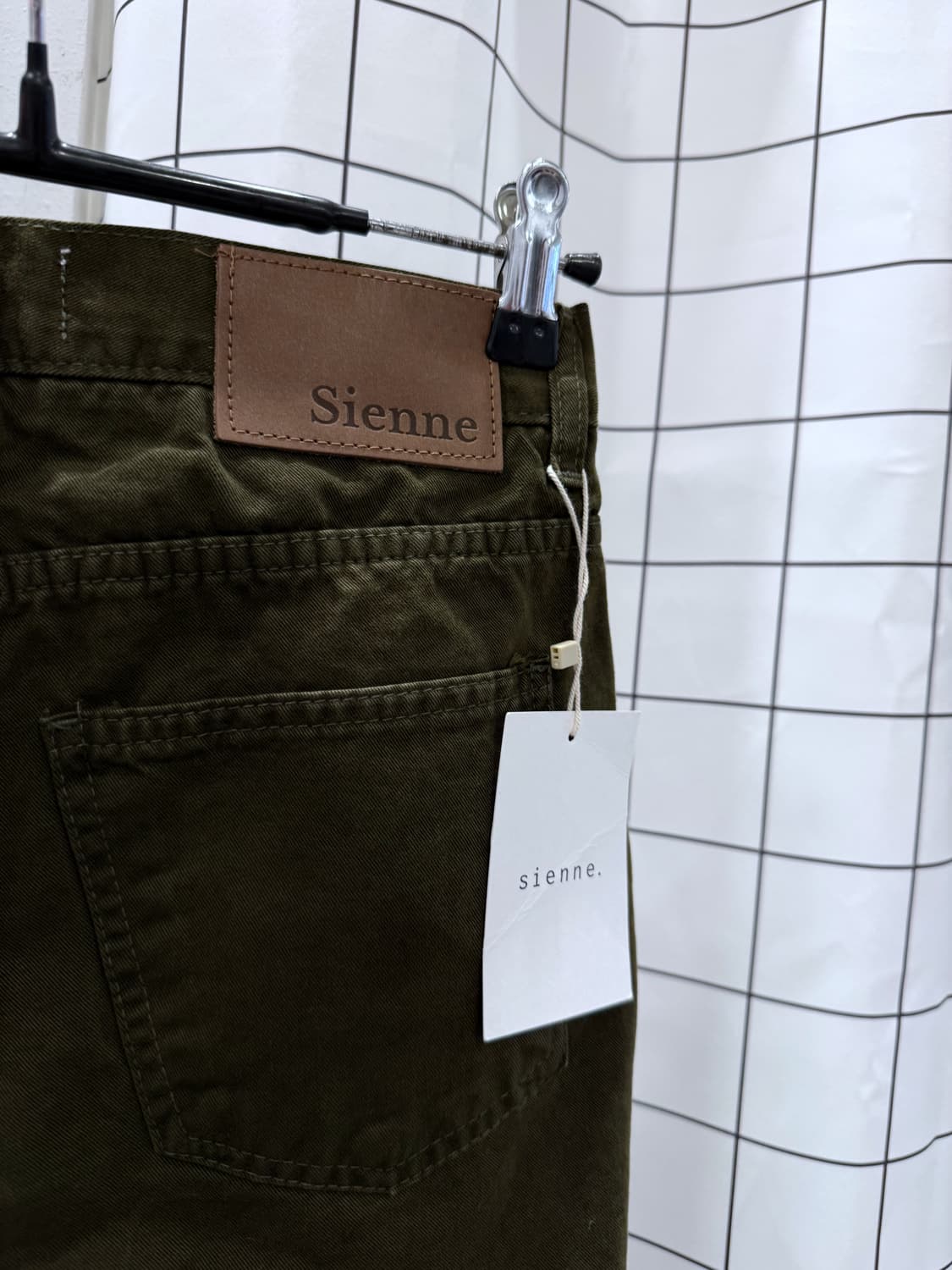 시엔느 커브드 다잉팬츠 s 새상품 (미세하자) 상품이미지5