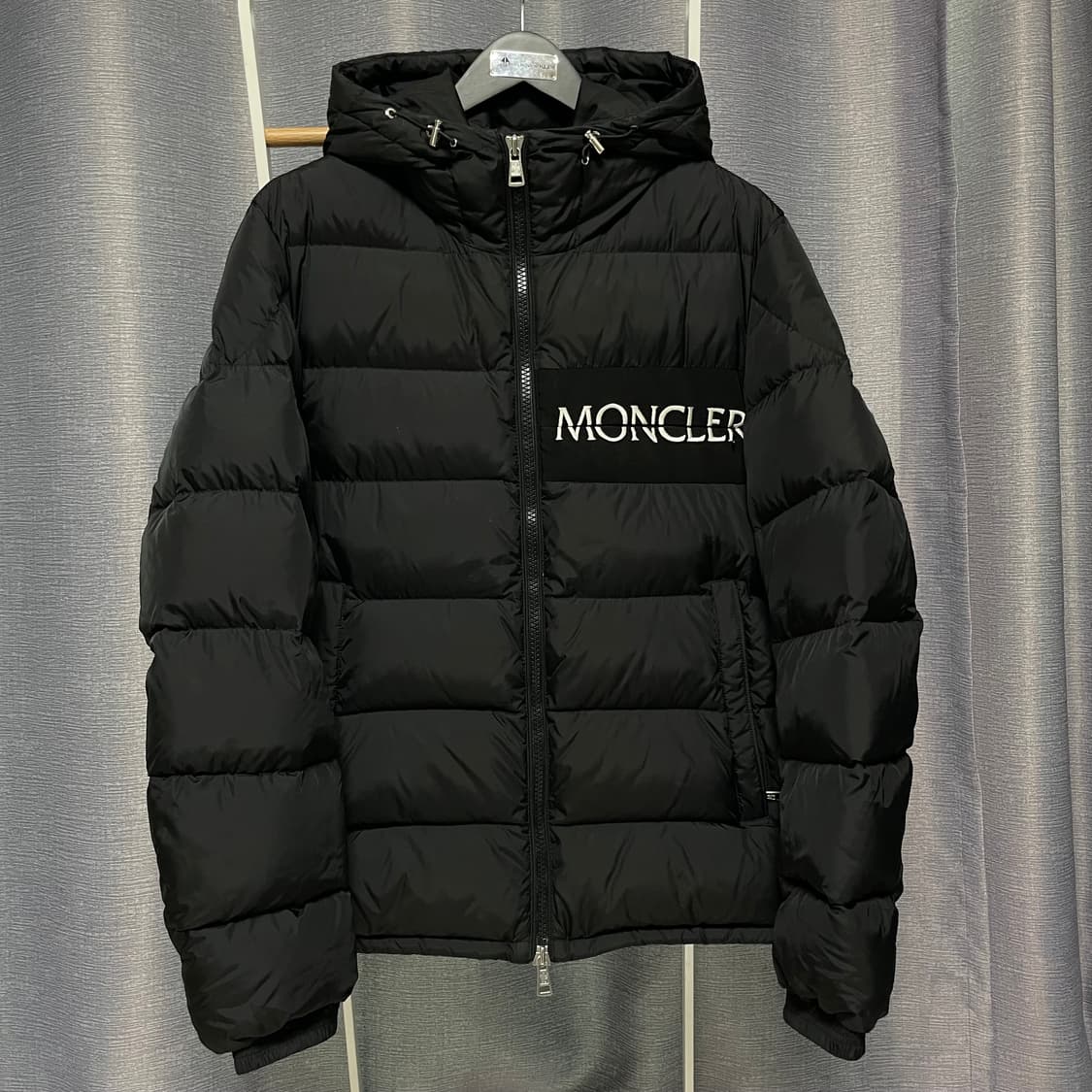[새상품급] 몽클레어 후드 블랙 패딩 4 (105) 상품이미지2
