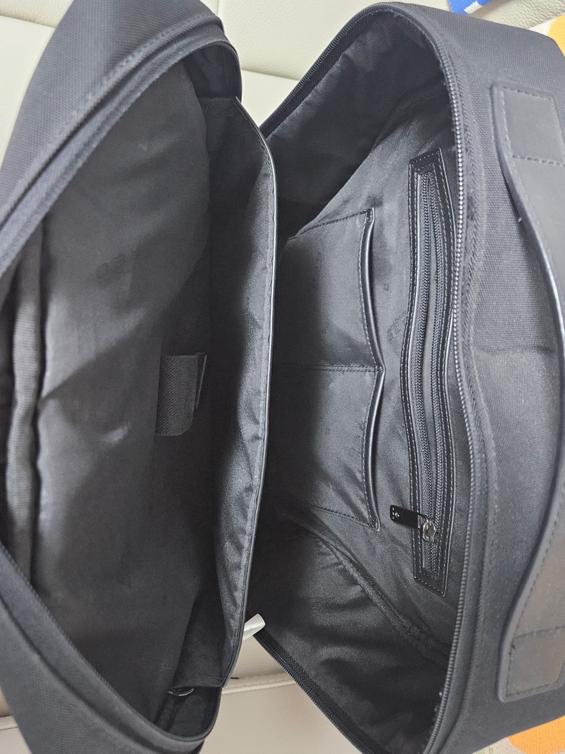 샘소나이트 레드 틸로우 백팩 상품이미지4