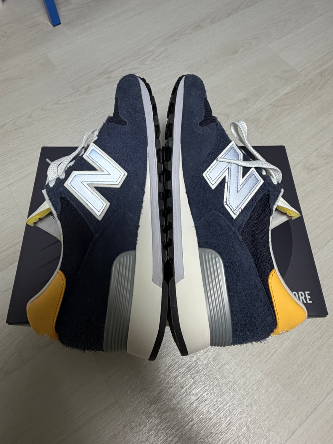 뉴발란스x에임레온도르 1300 네이비 상품이미지4