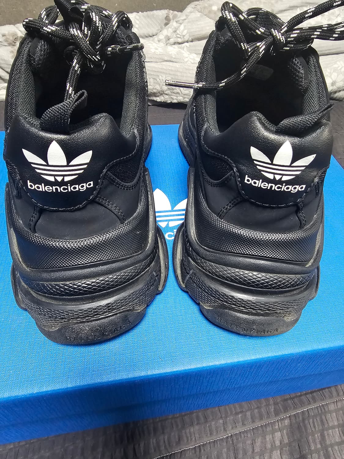 발렌시아가 x 아디다스 트리플s   상품이미지4