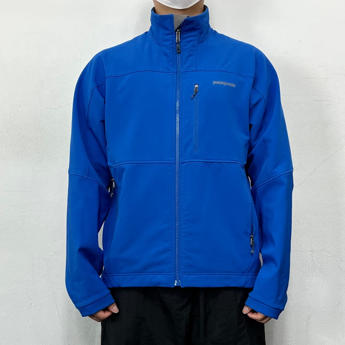 파타고니아 소프트쉘 심플 가이드 자켓 상품이미지2