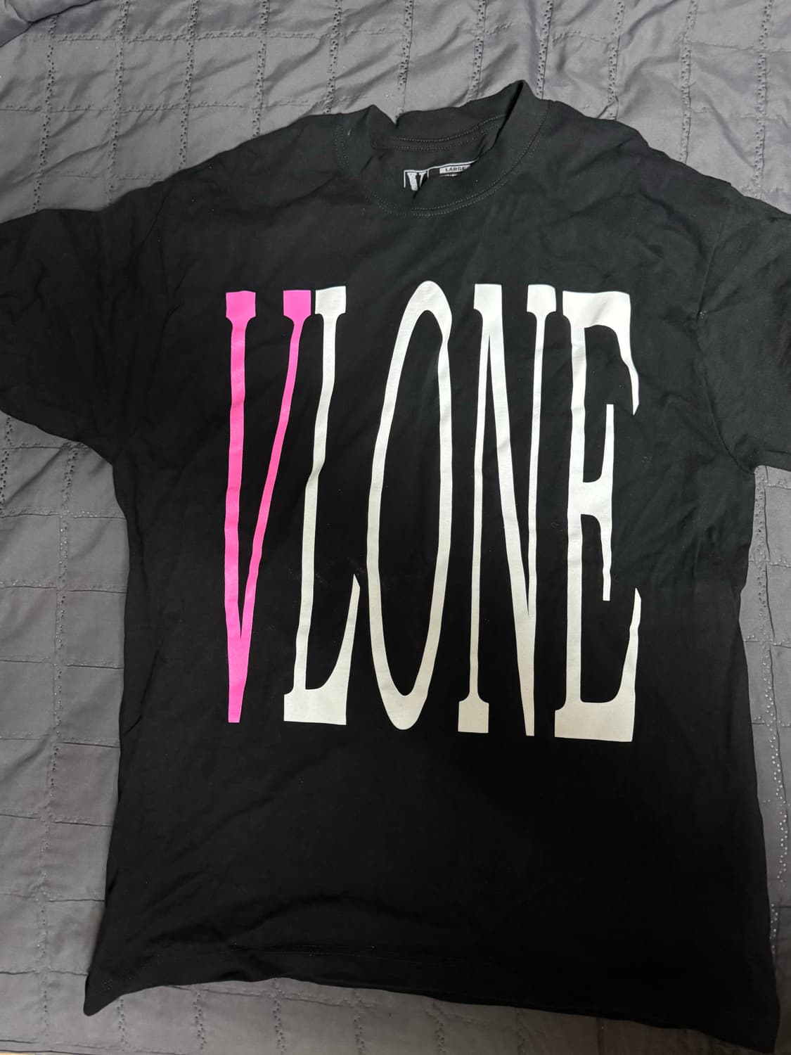 [L] Vlone 반팔 zumiez판매 상품이미지1