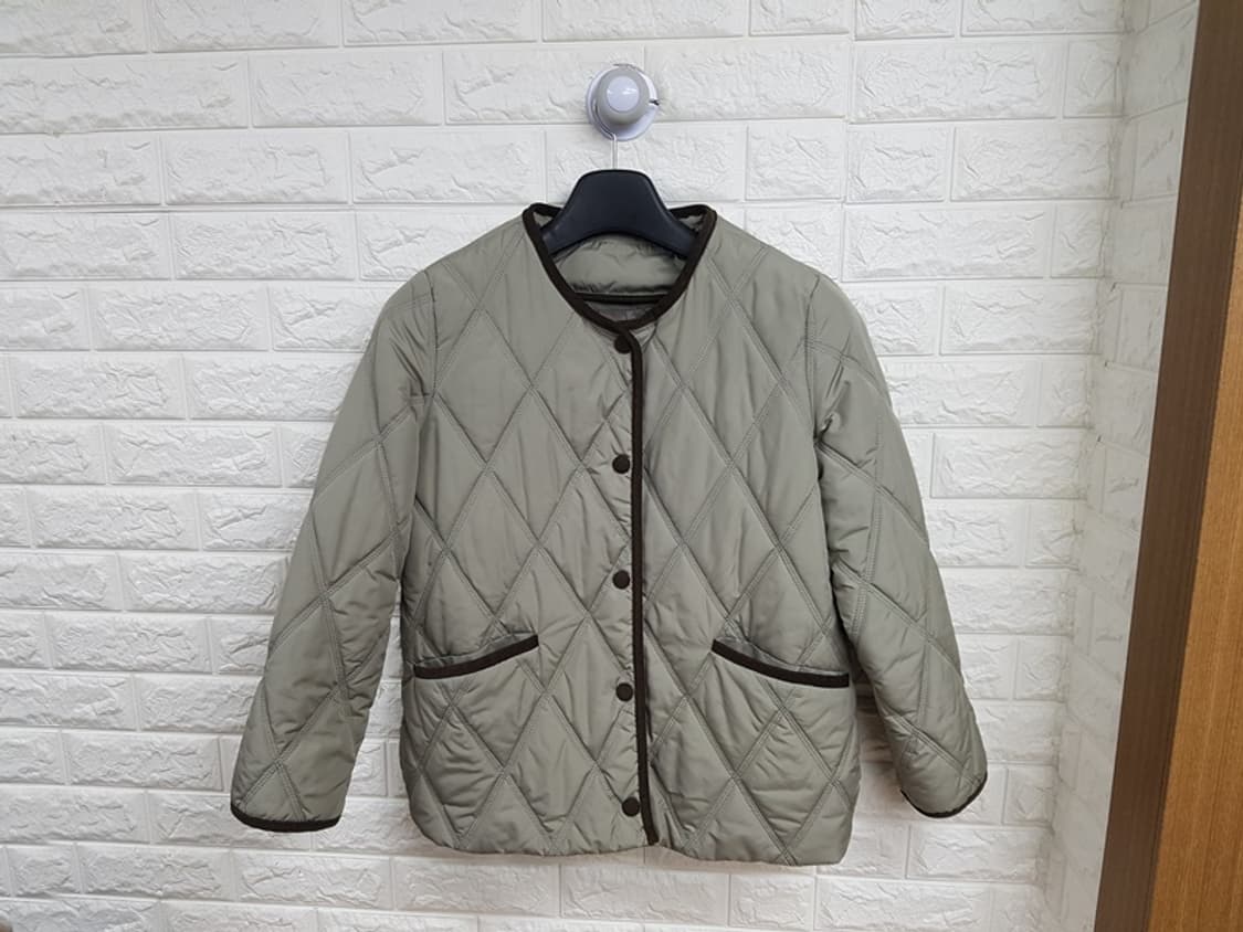 BCBG 누빔 자켓 55 (봄자켓 카라 탈부착가능) 상품이미지5