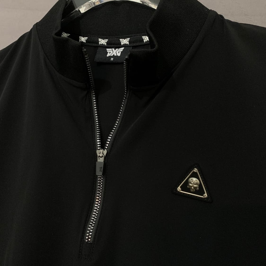 M PXG 골프 여성 하프 반집업 스컬 반팔티 상품이미지5