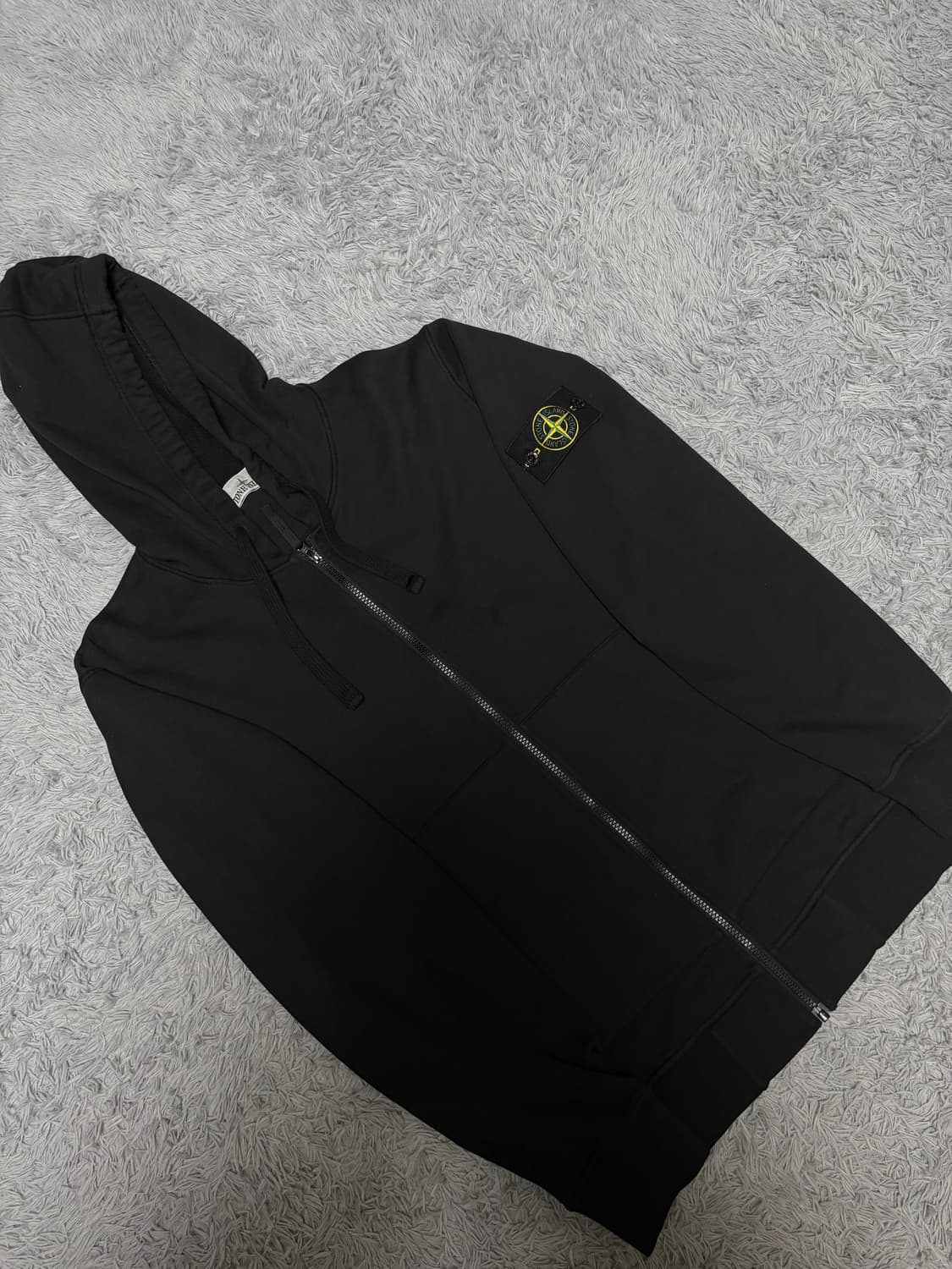 스톤아일랜드 후드집업 상품이미지1