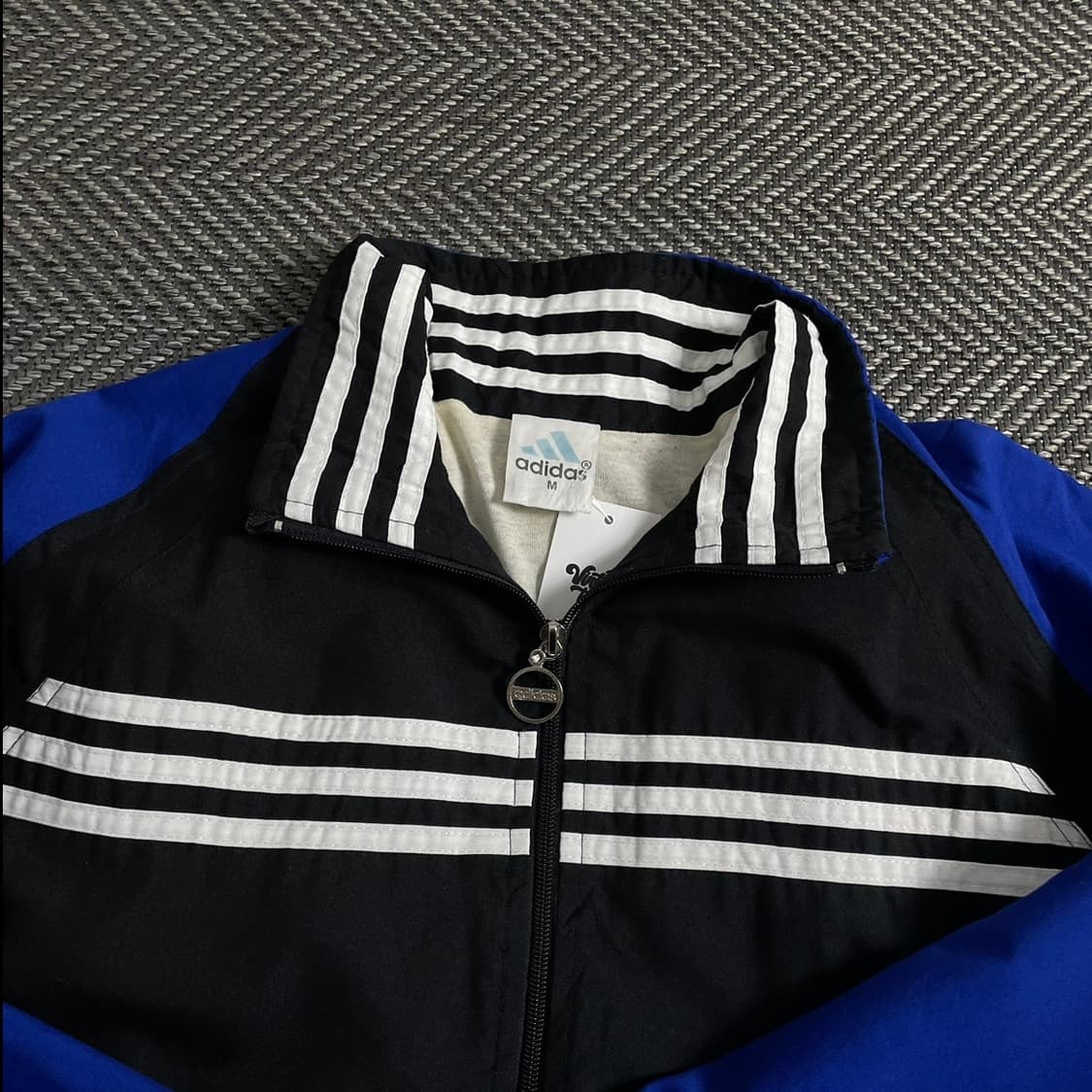 00s아디다스 올드스쿨 박시핏 바람막이o 4205 상품이미지5