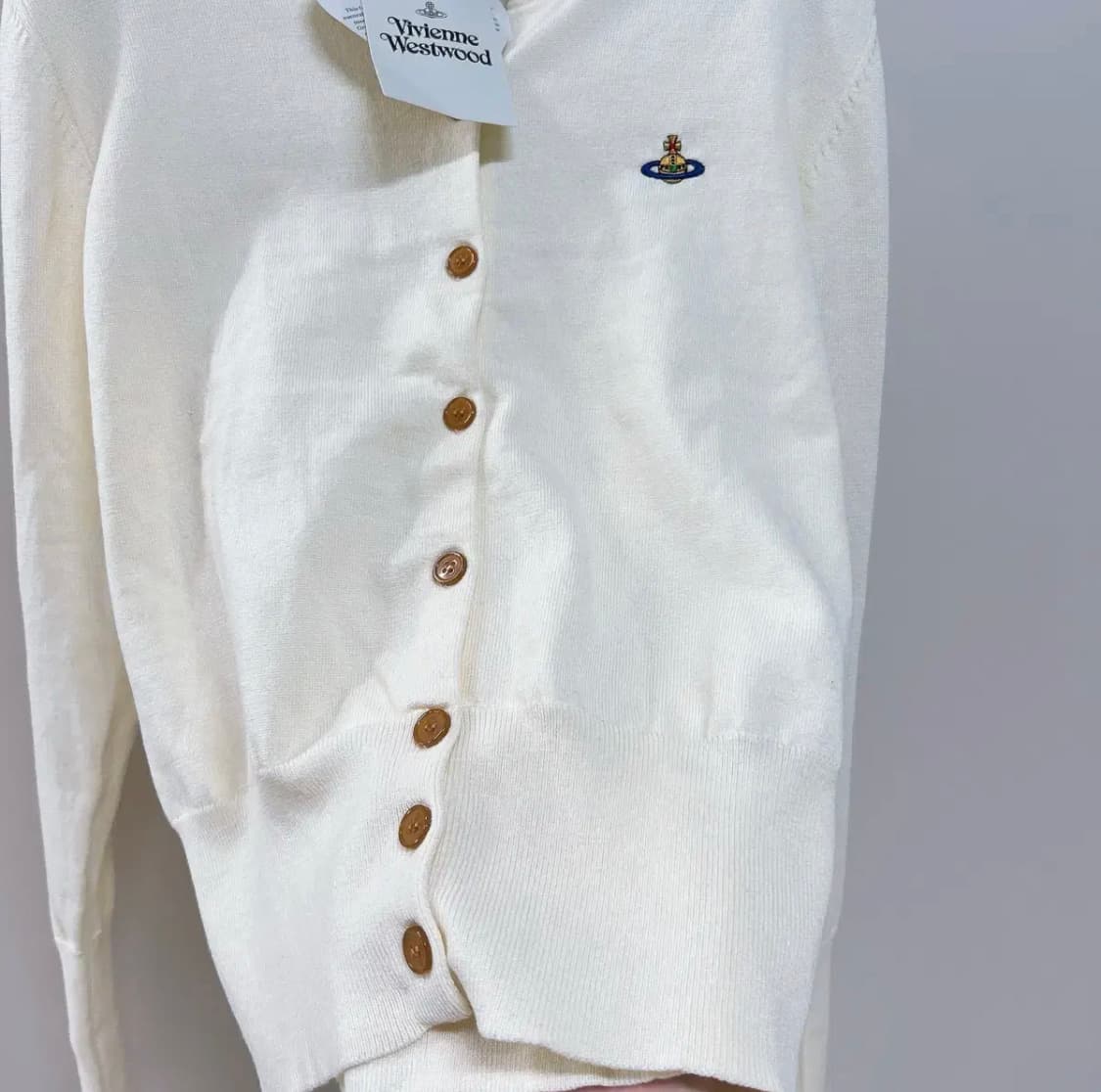 오늘만)비비안웨스트우드 가디건 아이보리 s 상품이미지1