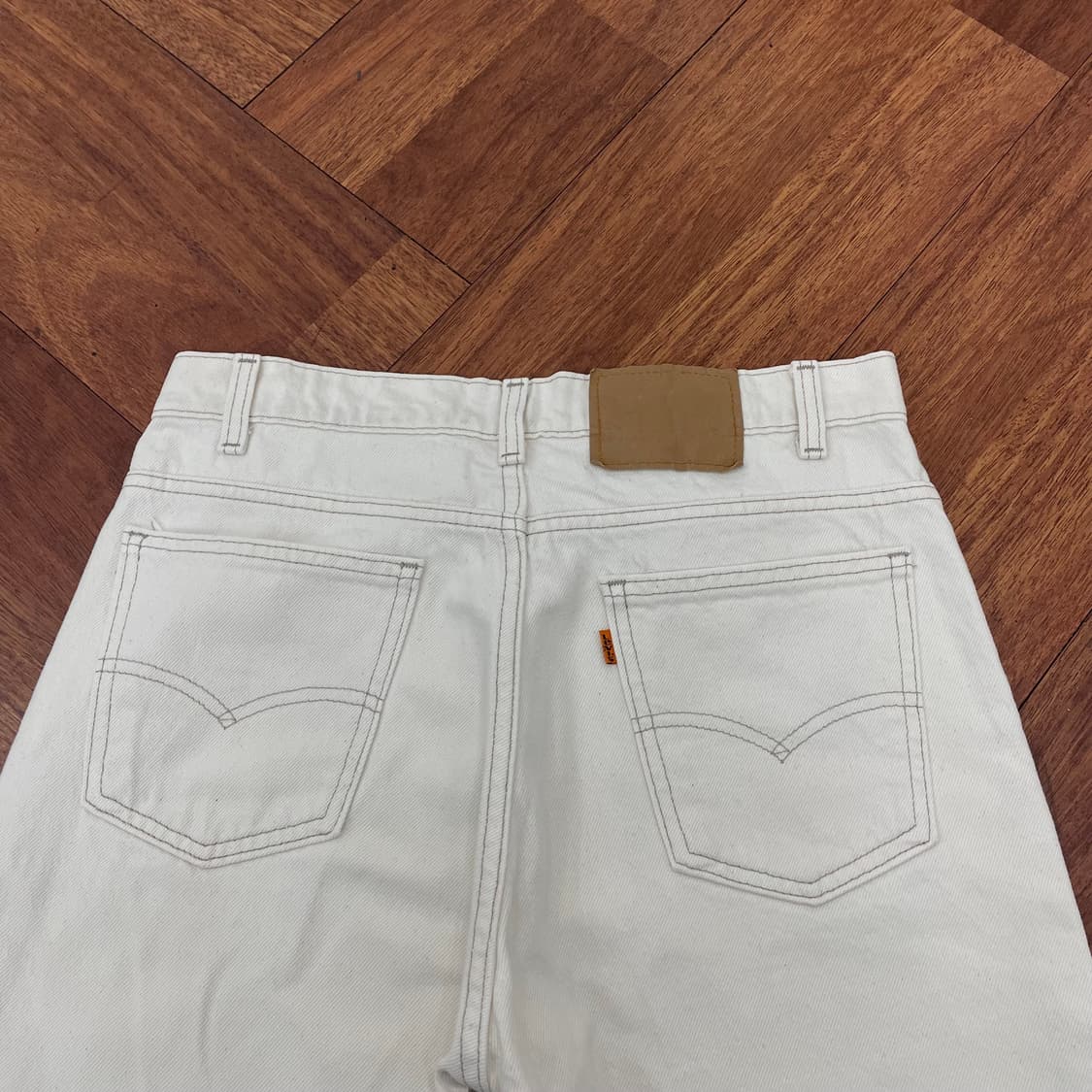 리바이스 오렌지탭 화이트 데님팬츠 상품이미지1