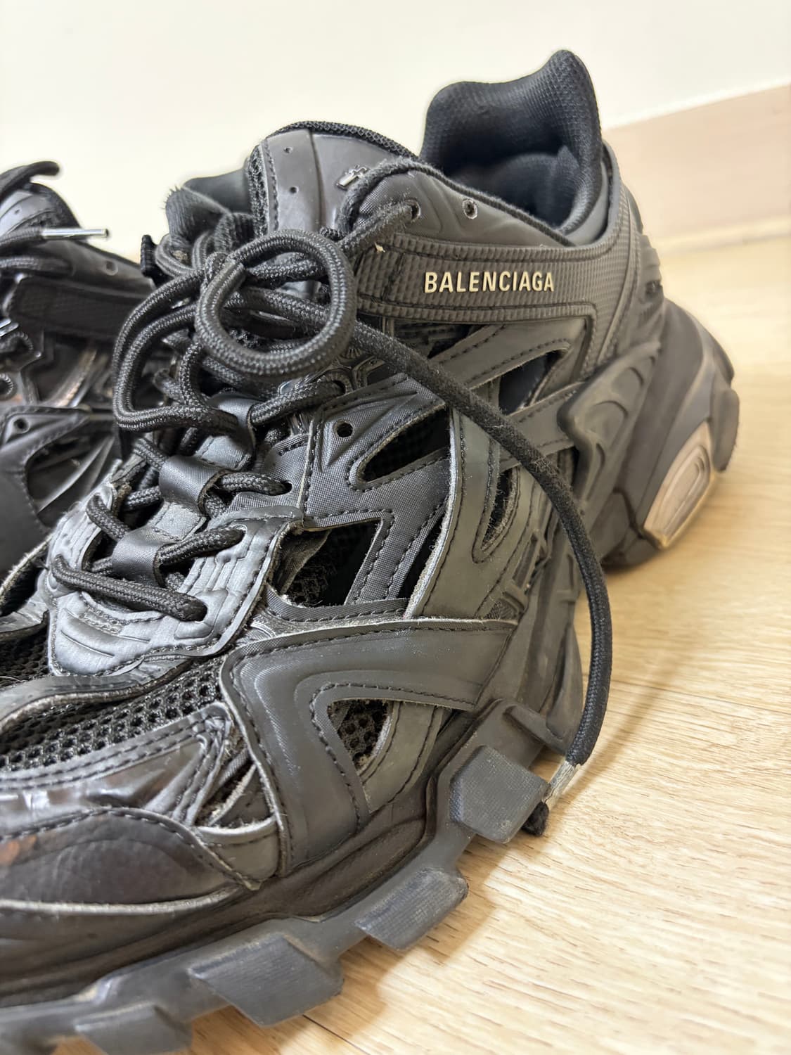 발렌시아가 트랙2 블랙 42 상품이미지2