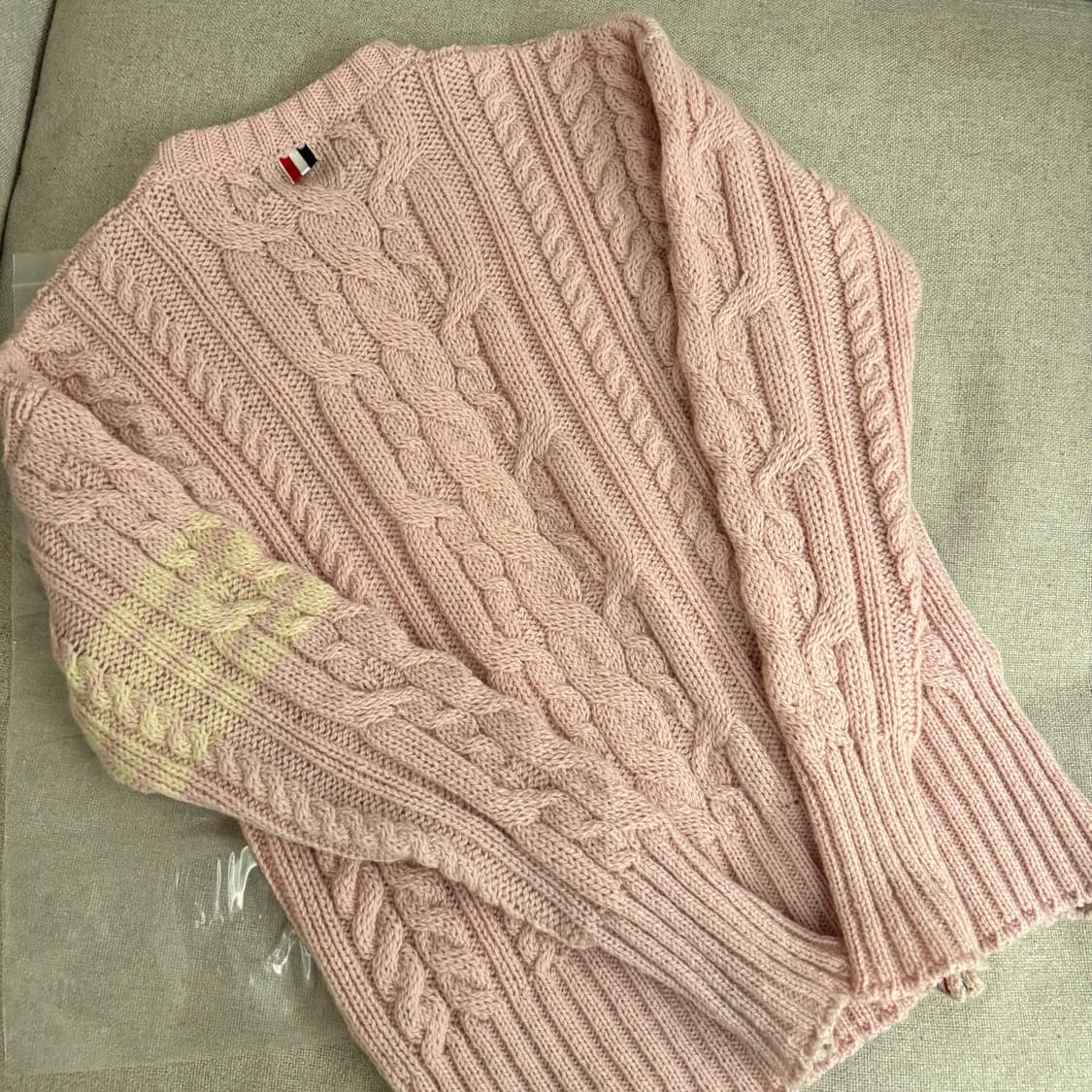 톰브라운 핑크 케이블 니트 베이비핑크 3size 상품이미지2