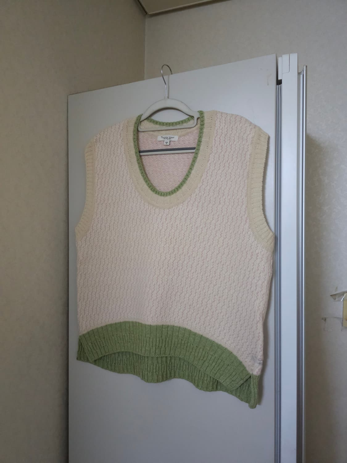 Thursday Island 울 베스트 아이보리 그린 상품이미지1