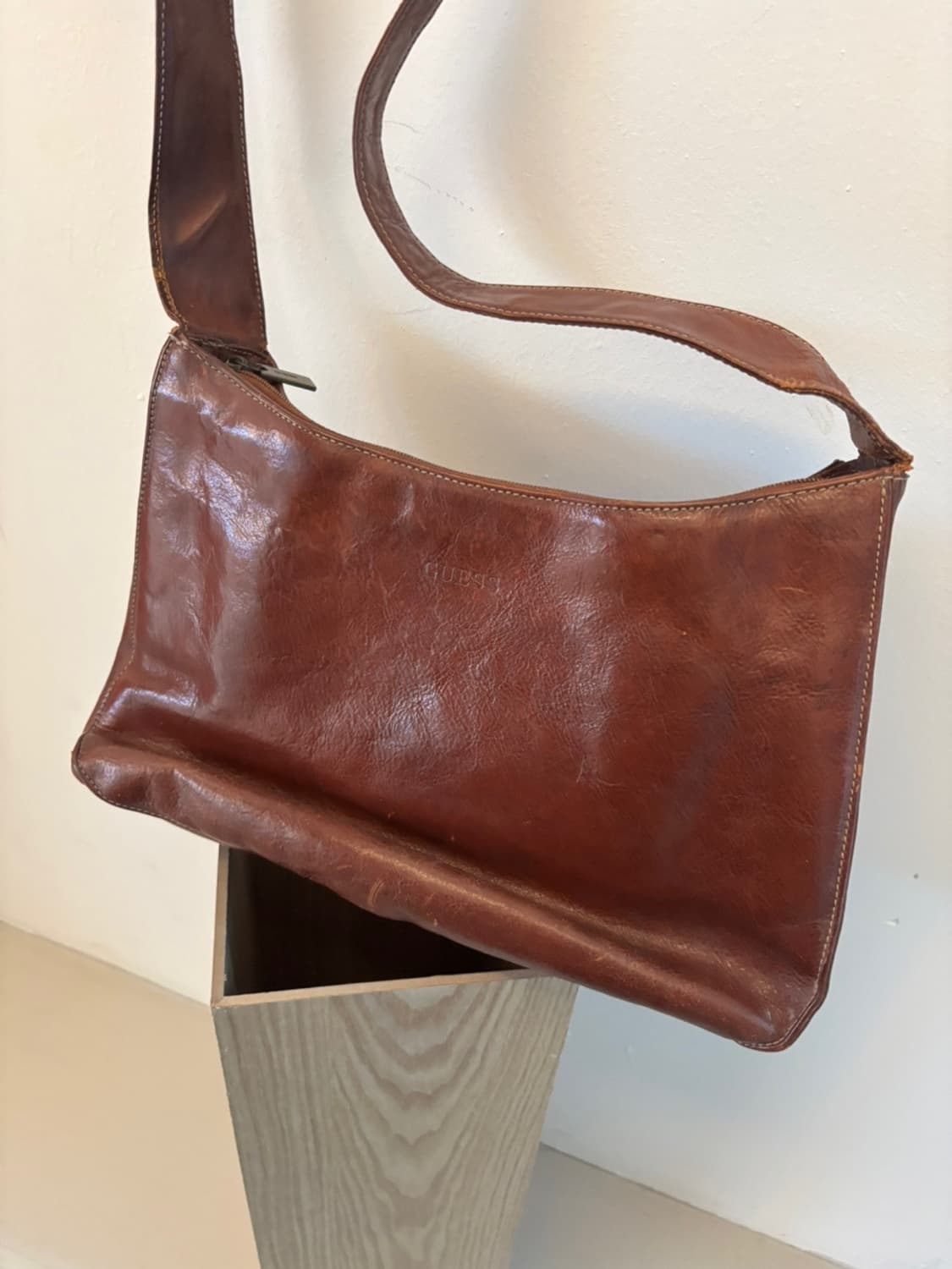 Guess Leather Bag 상품이미지1