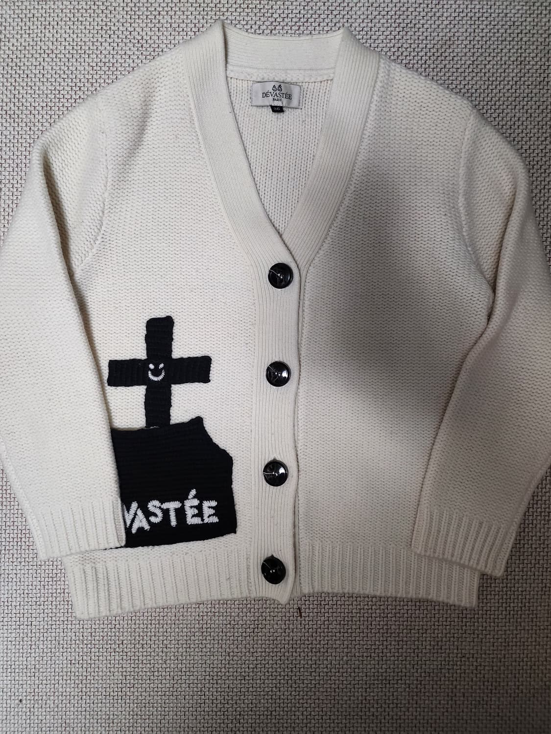 데바스테 화이트 자수 가디건 상품이미지1