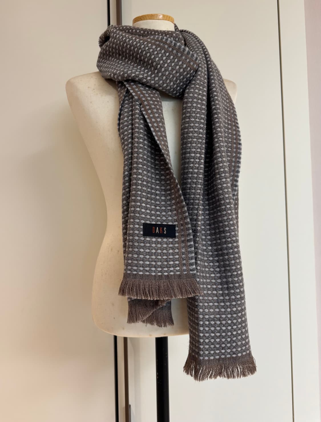 무료배송) 닥스 버진 울50% 함유 목도리 머플러 상품이미지1