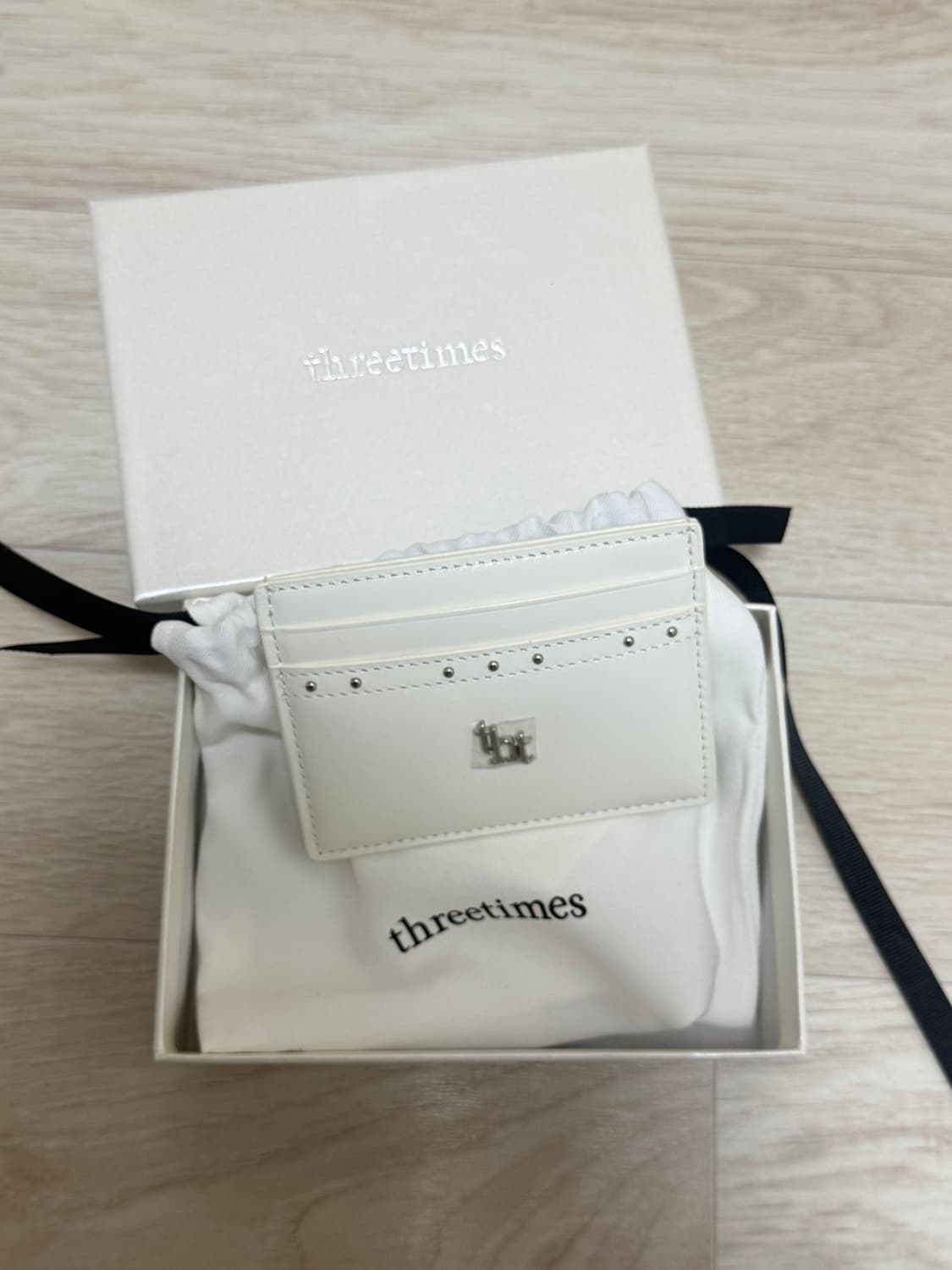 쓰리타임즈 지갑 Classic stud card holder 상품이미지2