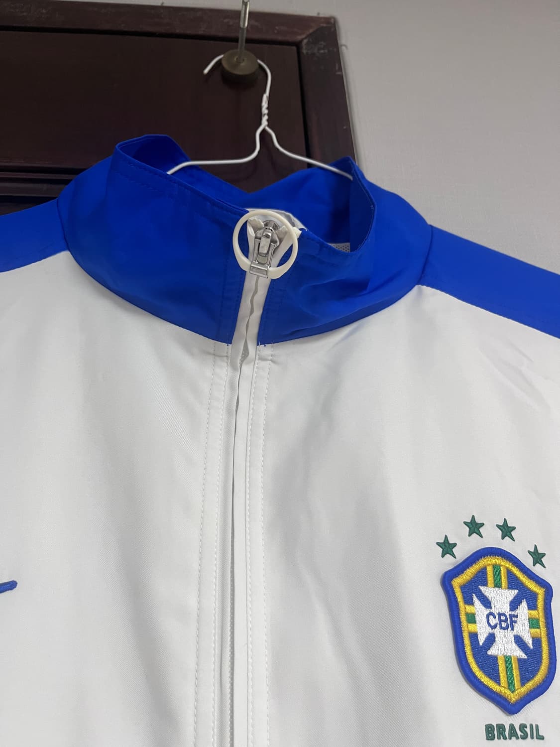 나이키 브라질 1998 리이슈 사커 레플리카 트랙자켓 화이트 상품이미지8