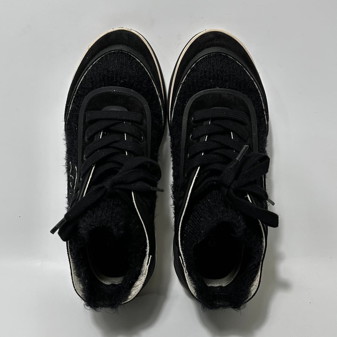 샤넬 CC 로고 패브릭 스웨이드 스니커즈 (245)  상품이미지6