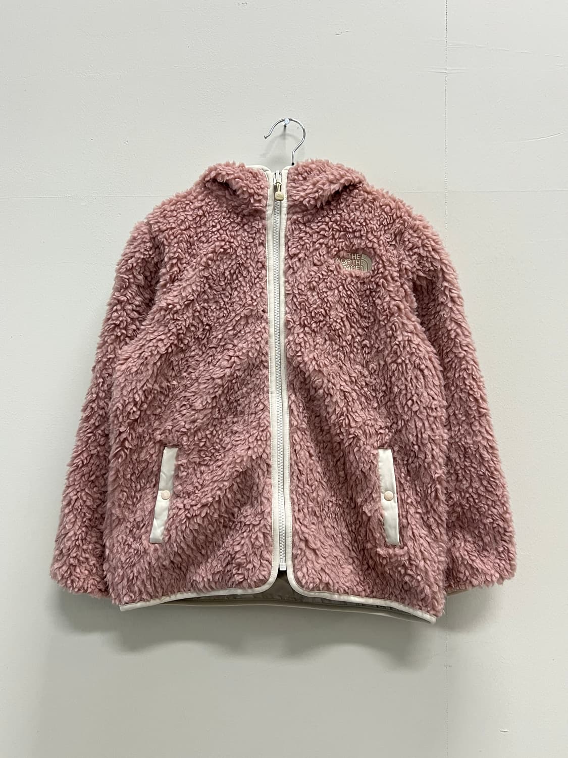 노스페이스 키즈 리버시블 양털 셰르파 후드자켓 베이비핑크 상품이미지2