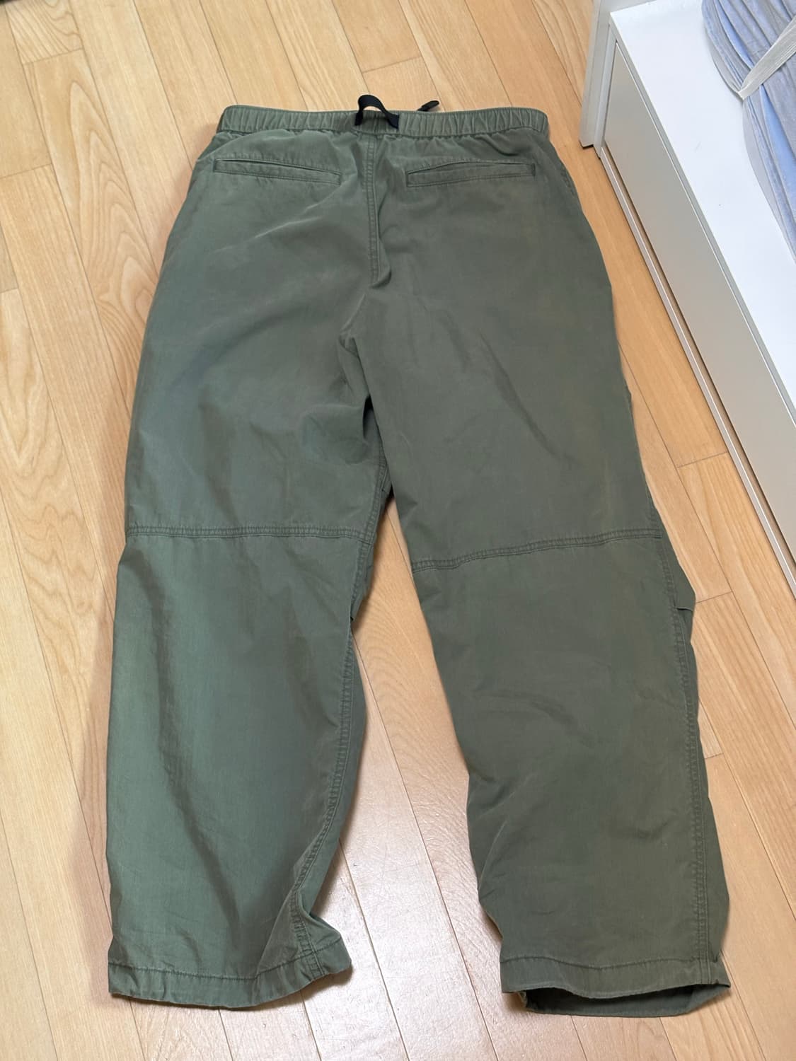 무신사스탠다드 나일론 파라슈트 팬츠 상품이미지2