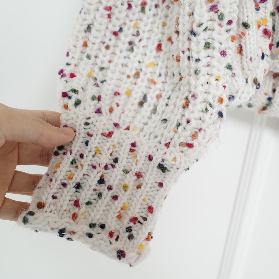 빔즈 하트 컬러 냅 니트 (오프 화이트) 상품이미지5