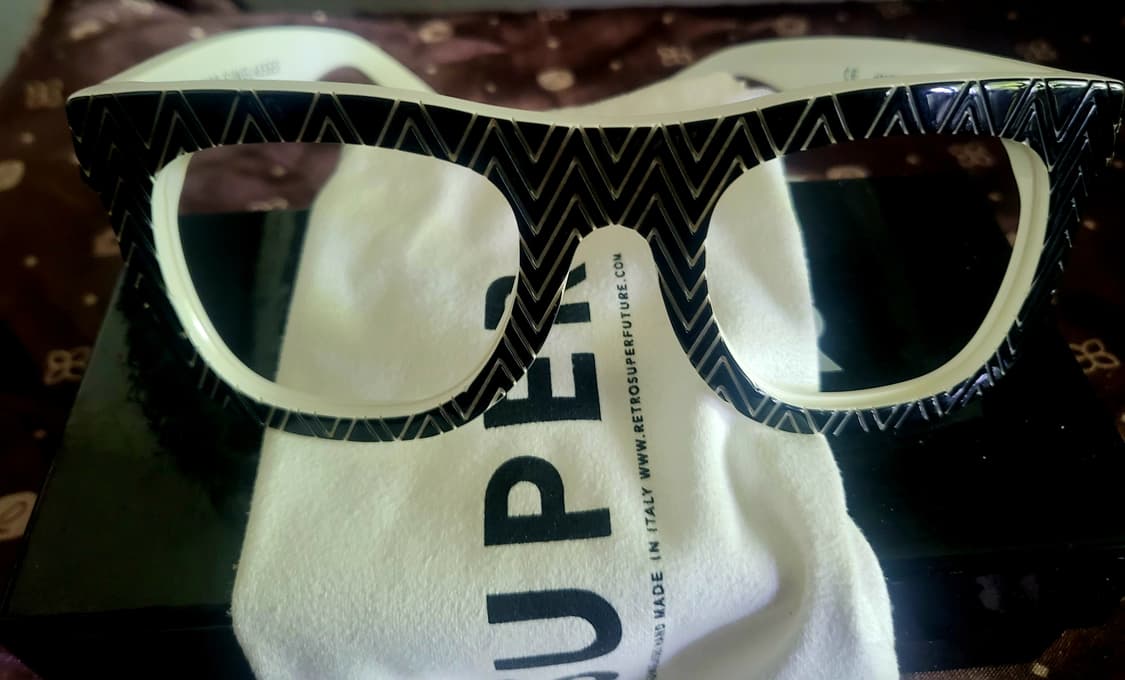 (미사용 새제품) SUPER  슈퍼 블랙&화이트 선글라스 상품이미지4