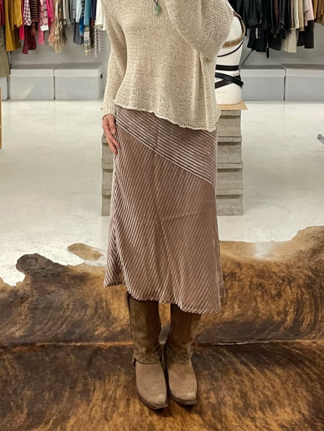 UNITED ARROWS velvet skirt 유나이티드 애로우즈 벨벳 상품이미지1