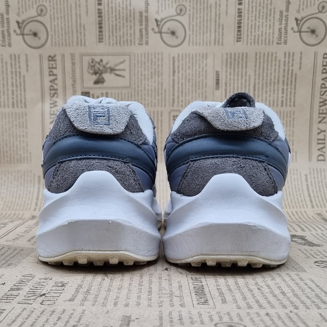 휠라 트라이벌 레이스 1999 여성운동화240 상품이미지4