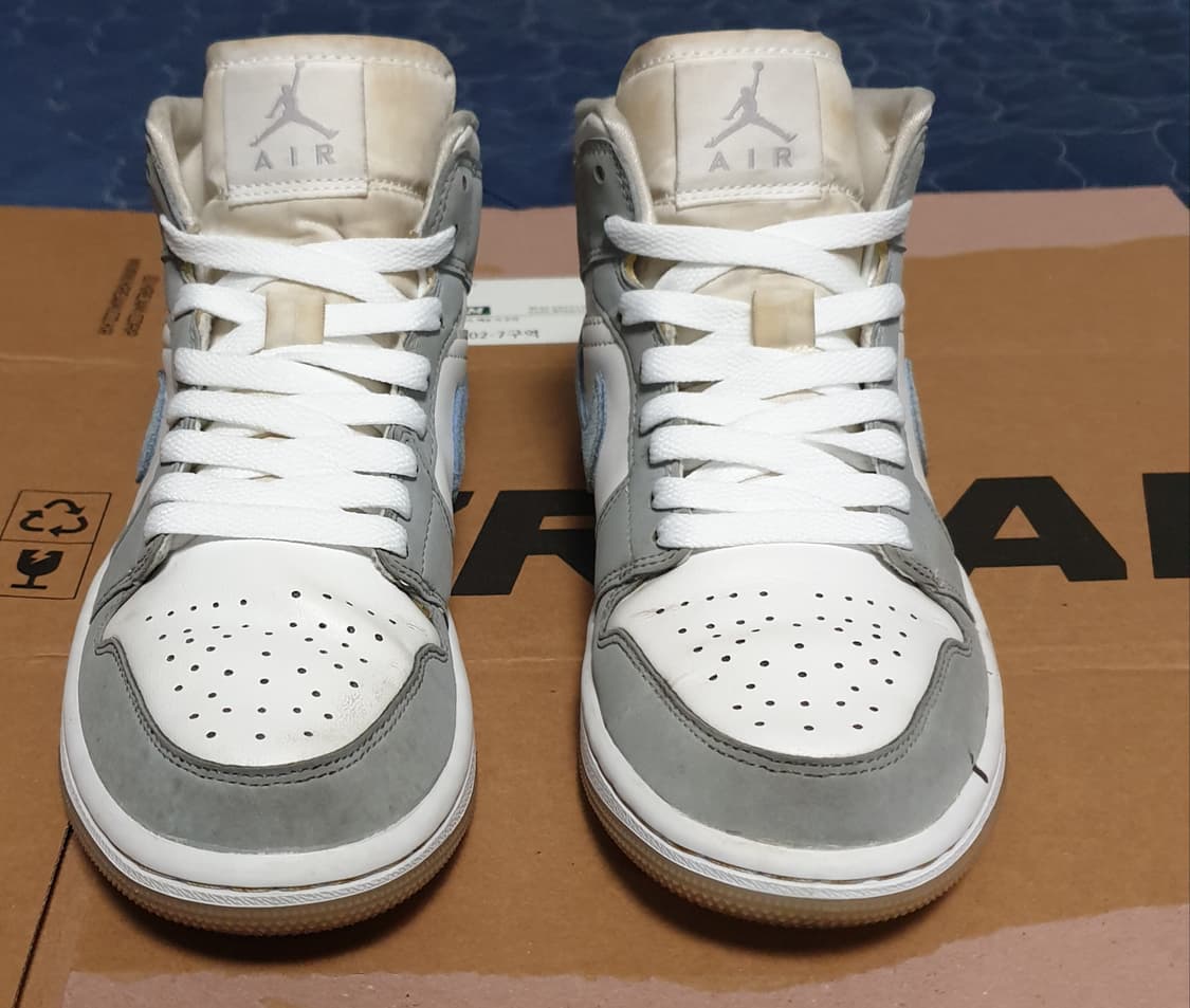 나이키 조던1 미드 울프 그레이 (230) 상품이미지1