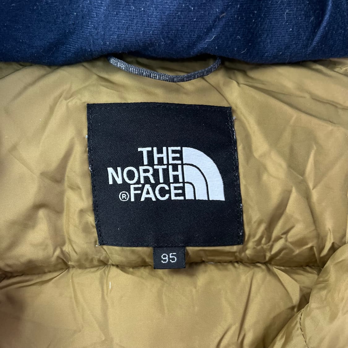 100 노스페이스 700 눕시 후디 경량패딩 상품이미지3