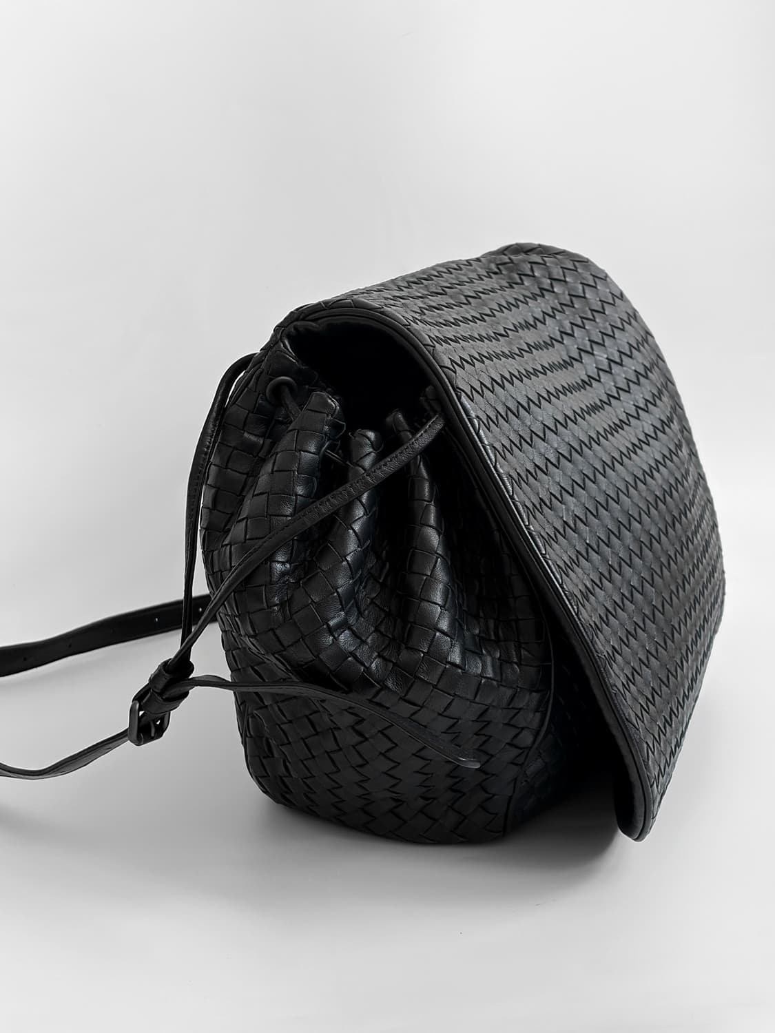 보테가베네타 인트레치아토 크로스백 라지 판매합니다. 상품이미지2