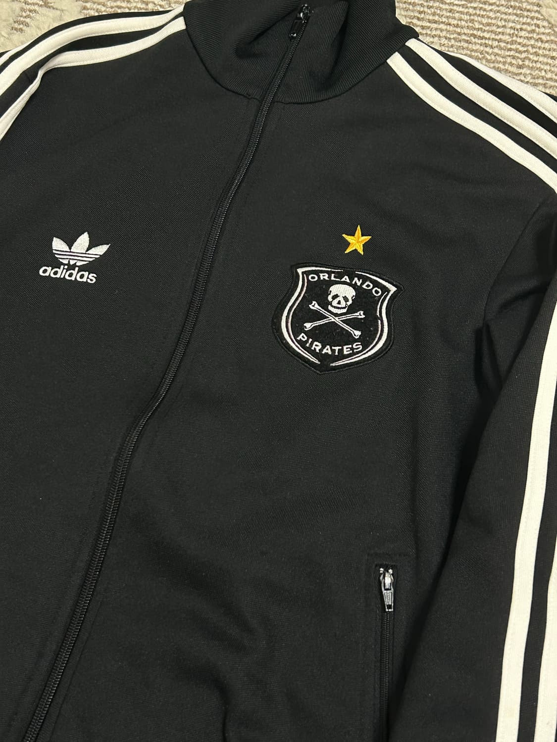 아디다스 올란도 파이리츠 슬림핏 져지 펑크 트랙탑 상품이미지2