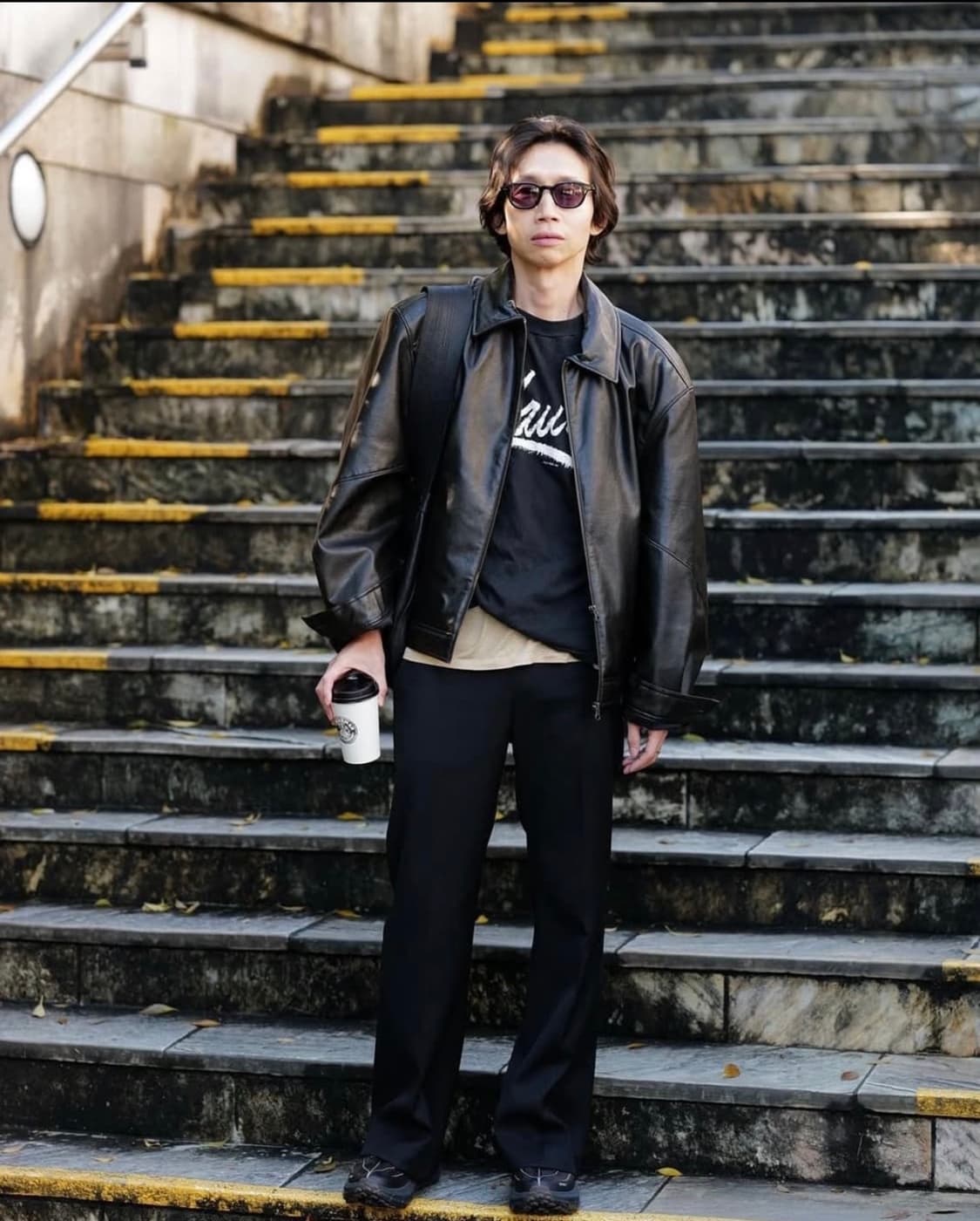 아모멘토 25fw 비건레더 블루종 상품이미지3