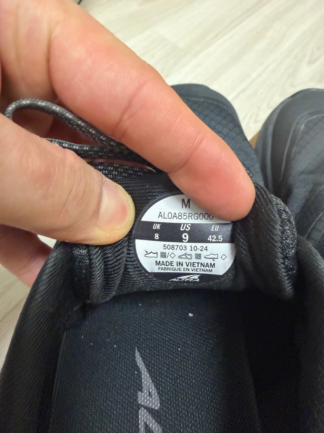 알트라 론픽9+ 블랙 270 us9 상품이미지4