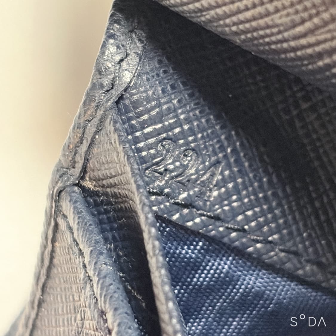 프라다 사피아노 블랙 반지갑 상품이미지5